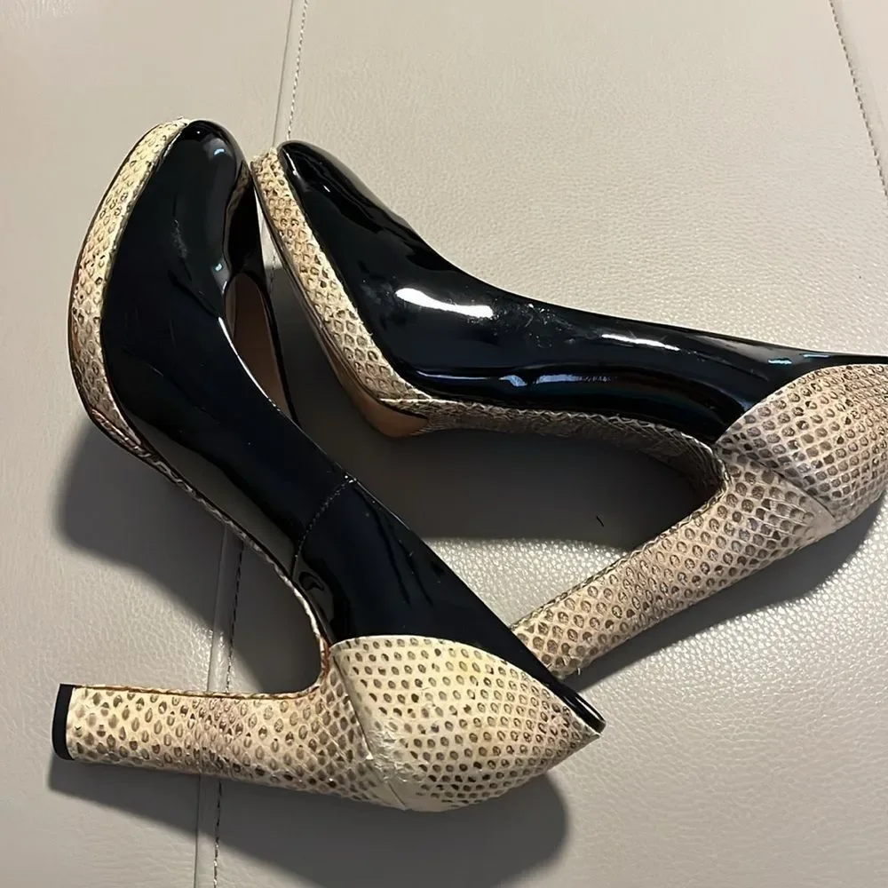 Chloe Black Patent Leather Snakeskin Embossed Block Heel Pumps Size 39 US‎ 9